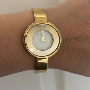 Anne Klein, golden brazalete watch, like new